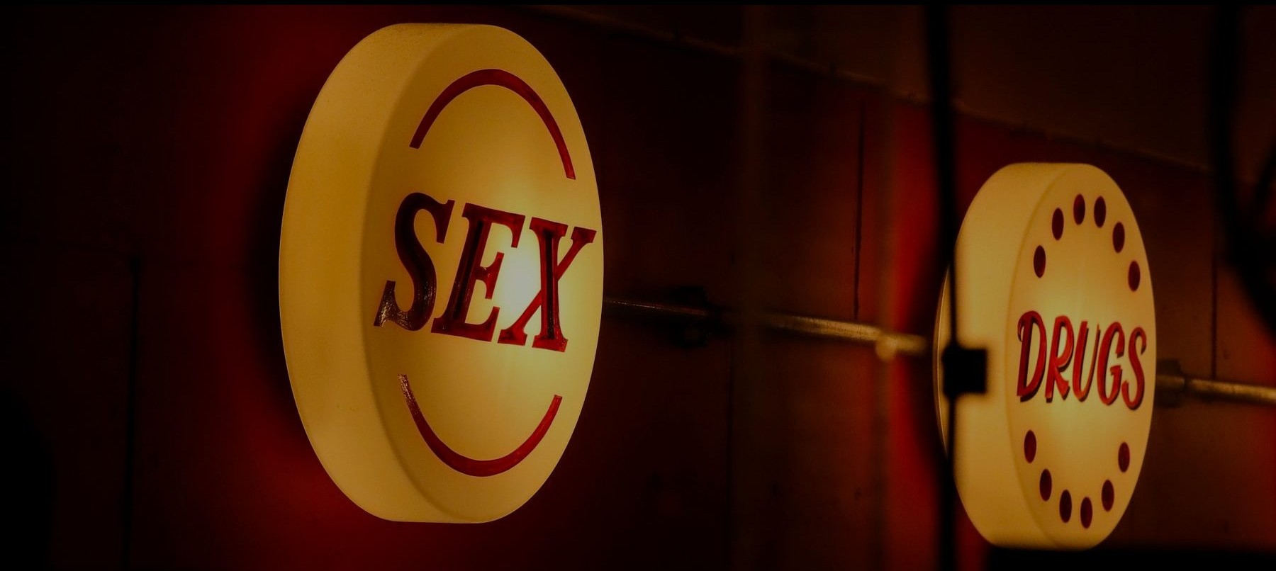 Drugs and sex, mood image evoking chemsex context